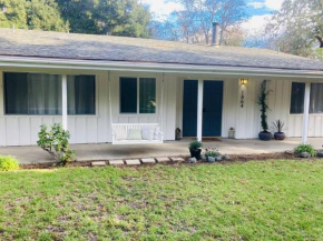 Ranch Style Home w/ Bikes! Heart of Wine Country